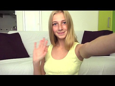 ❤️ Thaum kuv dhuav kuv lazily masturbate kuv liab pussy ❤️ Anal video ntawm peb ﹏