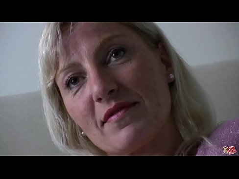❤️ Leej niam peb txhua tus fucked ... Poj niam, coj koj tus kheej! ❤️ Anal video ntawm peb ﹏